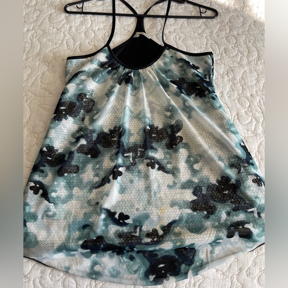 Tank top.